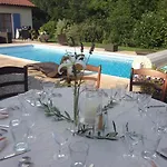 Hotel Logis Restaurant La Grange Du Relais Colombey-les-Deux-Eglises