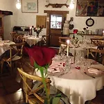 Hotel Logis Restaurant La Grange Du Relais 2*