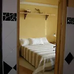 Hotel Logis Restaurant La Grange Du Relais 2*