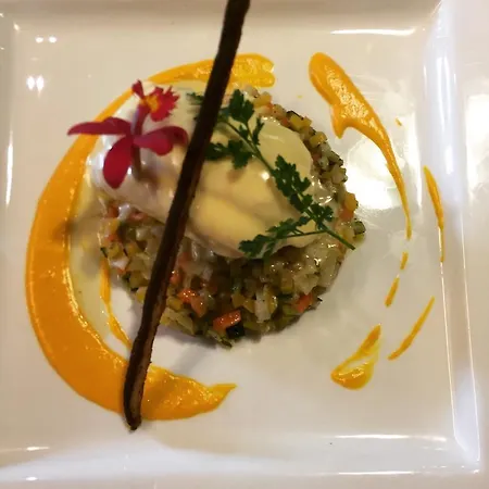 Logis Restaurant La Grange Du Relais Hotel