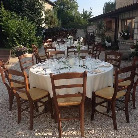 Logis Restaurant La Grange Du Relais Hotel 2*