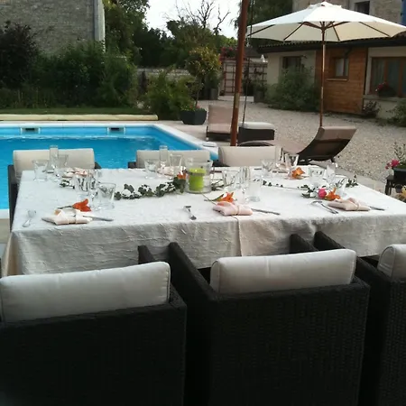 Hotel Logis Restaurant La Grange Du Relais Colombey-les-deux-Églises