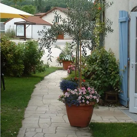 Logis Restaurant La Grange Du Relais