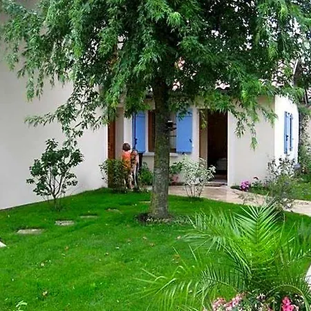 Logis Restaurant La Grange Du Relais Hotel 2*
