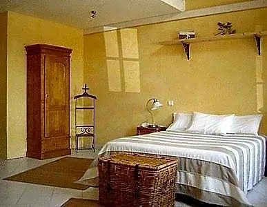 فندق Logis Restaurant La Grange Du Relais