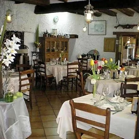 Logis Restaurant La Grange Du Relais 2*