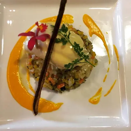 Logis Restaurant La Grange Du Relais Hotel 2*