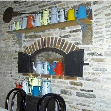 Hotel Logis Restaurant La Grange Du Relais 2*