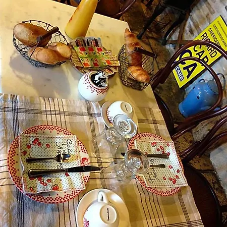 Logis Restaurant La Grange Du Relais Hotel Colombey-les-deux-Églises