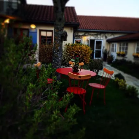 Hotel Logis La Grange Du Relais