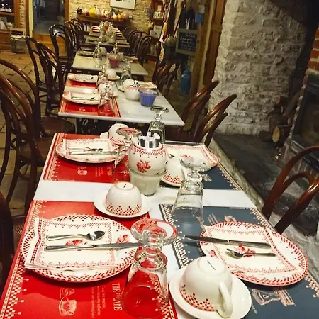 فندق Logis La Grange Du Relais كولومبيه-ليه-دو-إغليز