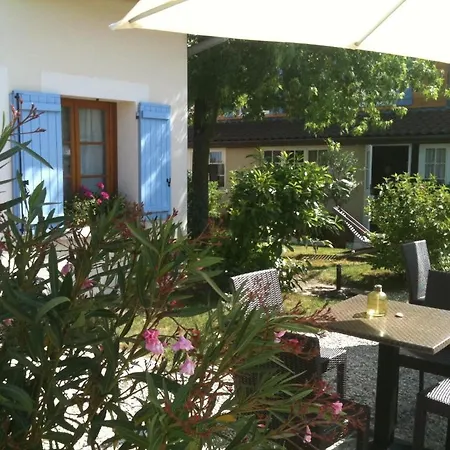 Logis La Grange Du Relais 2*