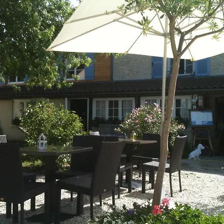 Logis Restaurant La Grange Du Relais Colombey-les-deux-Églises