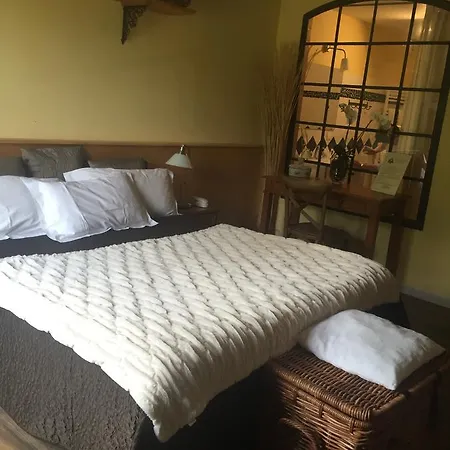 Logis Restaurant La Grange Du Relais