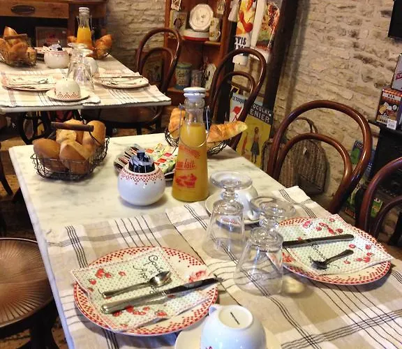 Logis La Grange Du Relais Hotel 2*