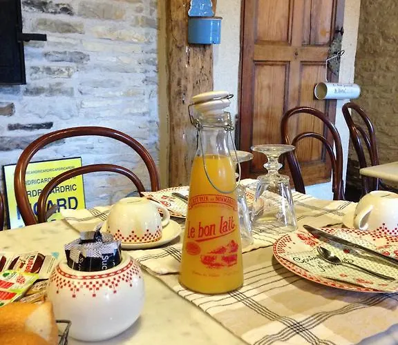 Logis Restaurant La Grange Du Relais Hotel Colombey-les-deux-Églises