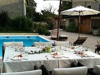 Hotel Logis Restaurant La Grange Du Relais Colombey-les-deux-Églises