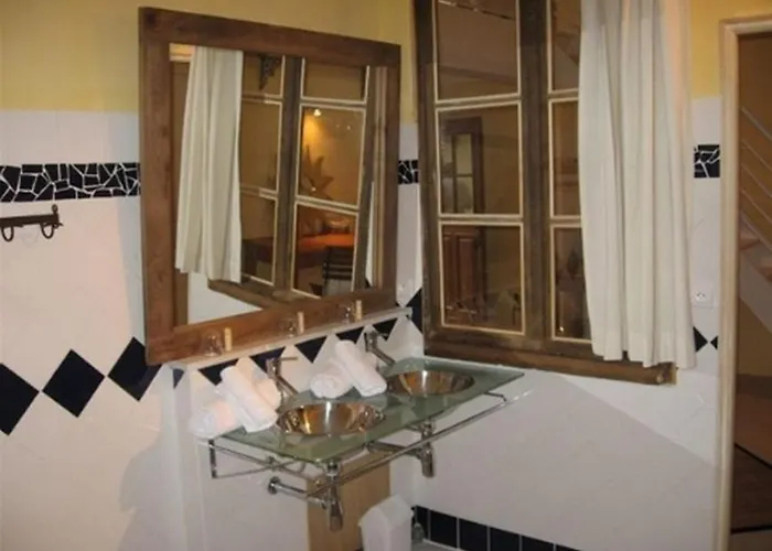 Logis Restaurant La Grange Du Relais