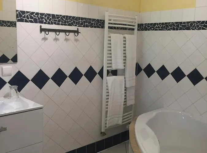 Logis Restaurant La Grange Du Relais 2*